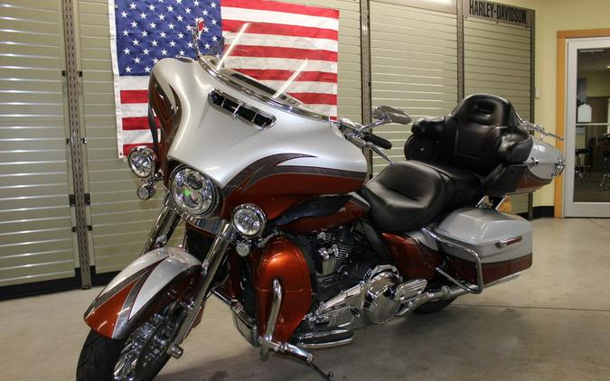 2014 Harley-Davidson® FLHTKSE - CVO™ Limited