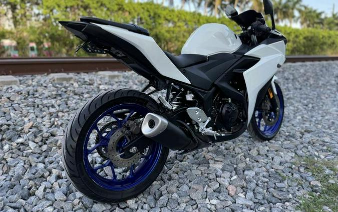 2015 Yamaha YZF-R3