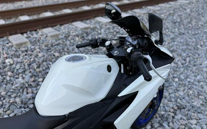 2015 Yamaha YZF-R3