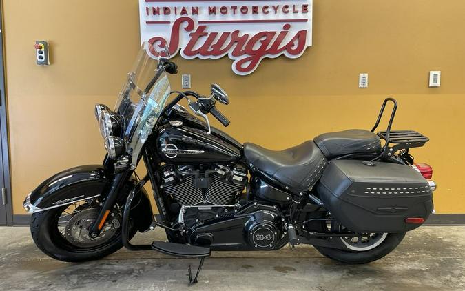 2019 Harley-Davidson® FLHCS - Heritage Classic 114