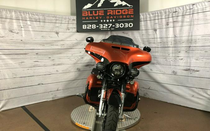 FLHXSE 2017 CVO™ Street Glide