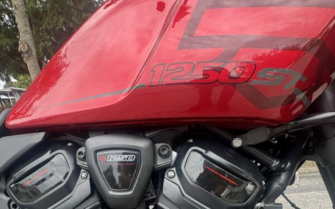 2025 Harley-Davidson® Pan America® 1250 ST