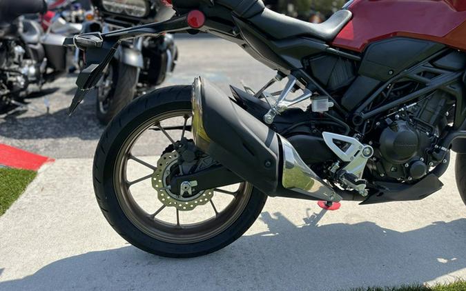 2021 Honda CBR300R ABS