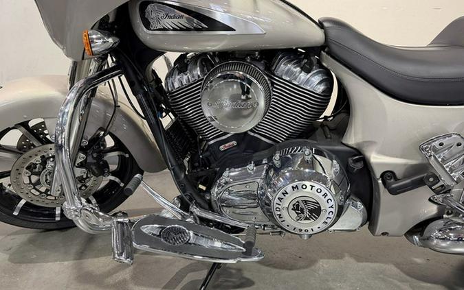 2023 Indian Chieftain Limited Silver Quartz Metallic
