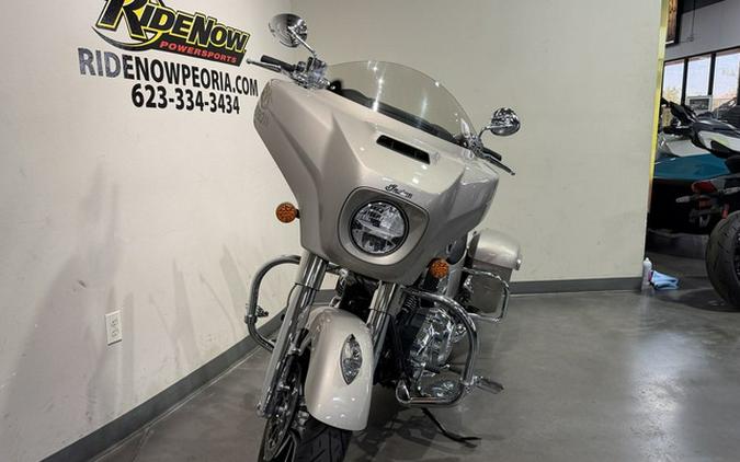 2023 Indian Chieftain Limited Silver Quartz Metallic