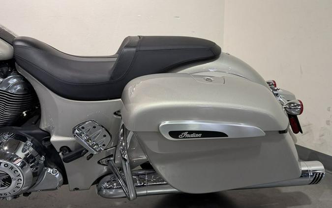 2023 Indian Chieftain Limited Silver Quartz Metallic