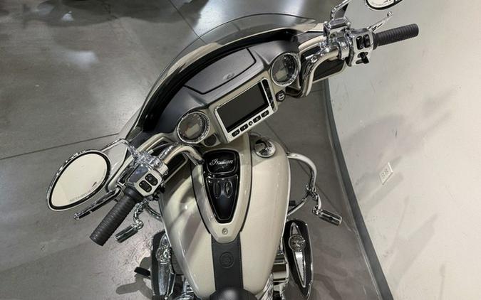 2023 Indian Chieftain Limited Silver Quartz Metallic