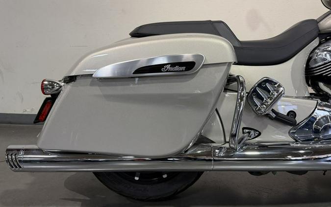 2023 Indian Chieftain Limited Silver Quartz Metallic