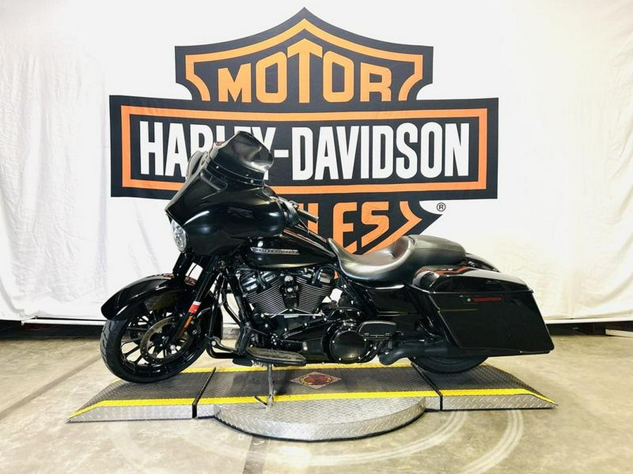 2018 Harley-Davidson® FLHXS - Street Glide® Special