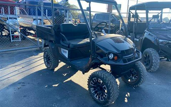 2023 Tracker Off Road OX400