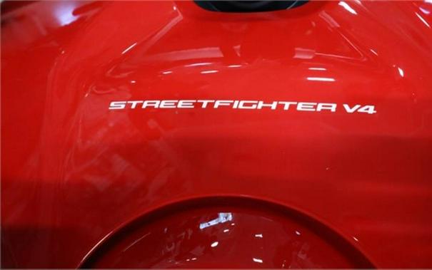 2022 Ducati Streetfighter V4 Ducati Red