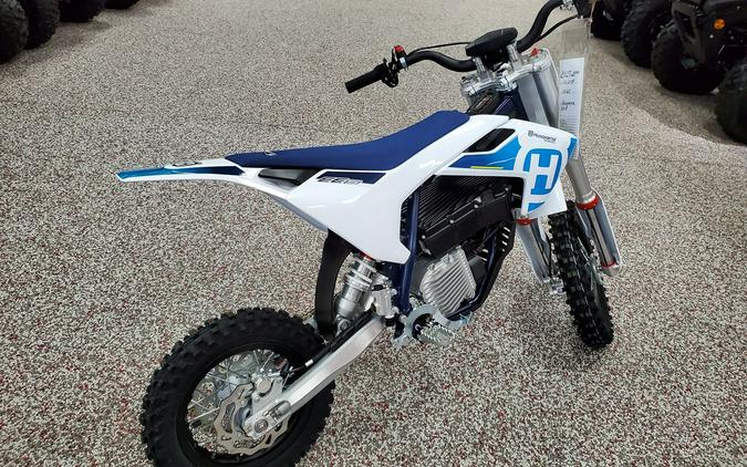 2023 Husqvarna Motorcycles EE5