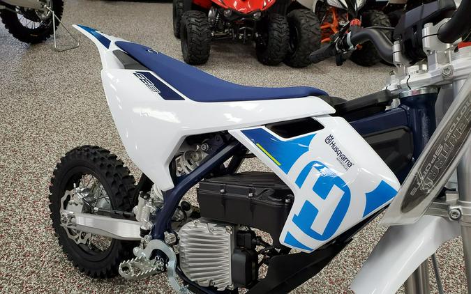 2023 Husqvarna Motorcycles EE5