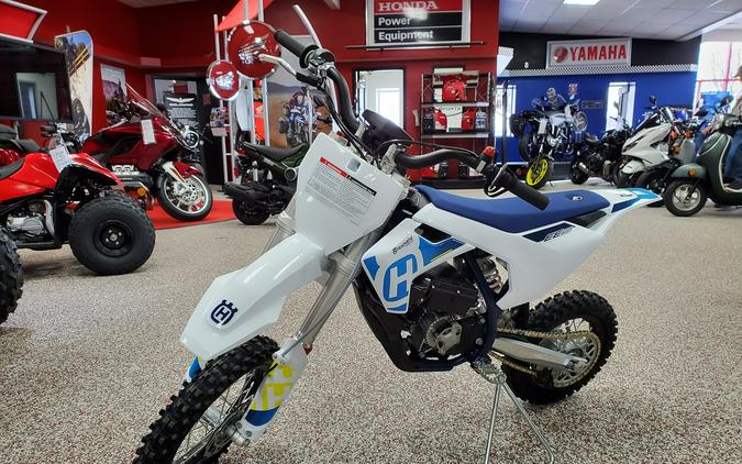 2023 Husqvarna Motorcycles EE5