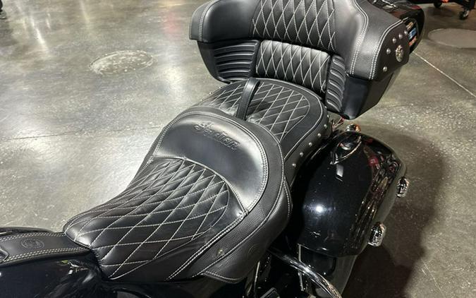 2018 Indian Roadmaster ABS Icon Thunder BlackSnake Skin Gree