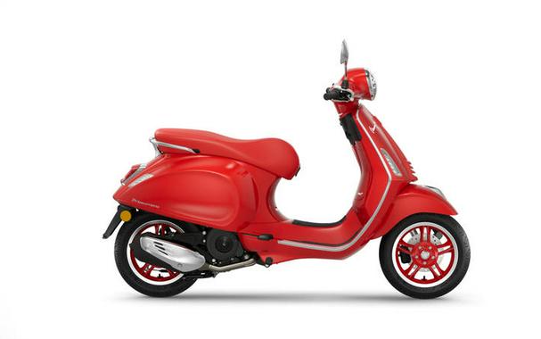 2025 Vespa Primavera 150 Red