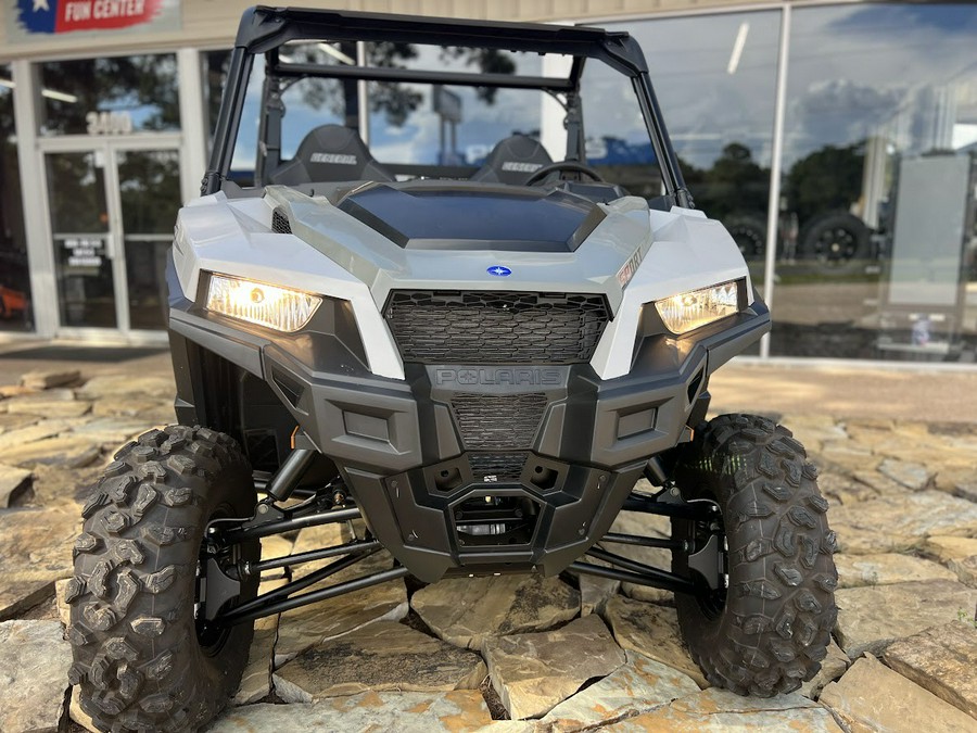 2024 Polaris Industries GENERAL 1000 SPORT - GHOST GRAY Sport