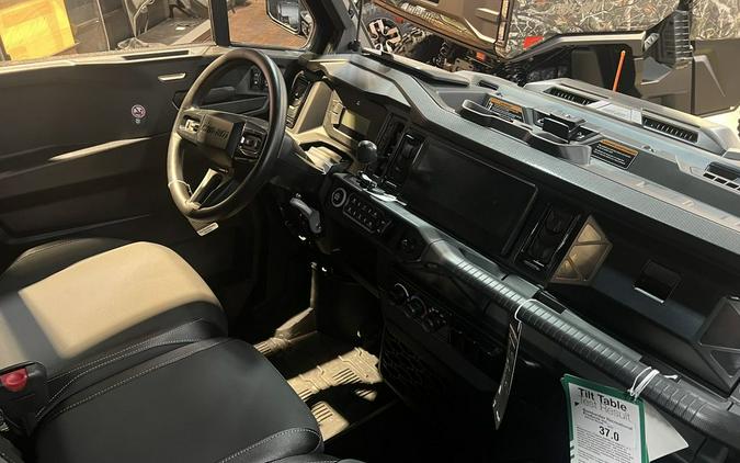 2026 Can-Am Defender Limited HD11