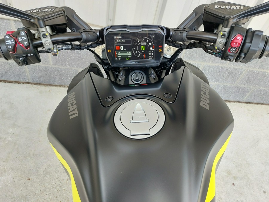 2026 DUCATI Diavel V4