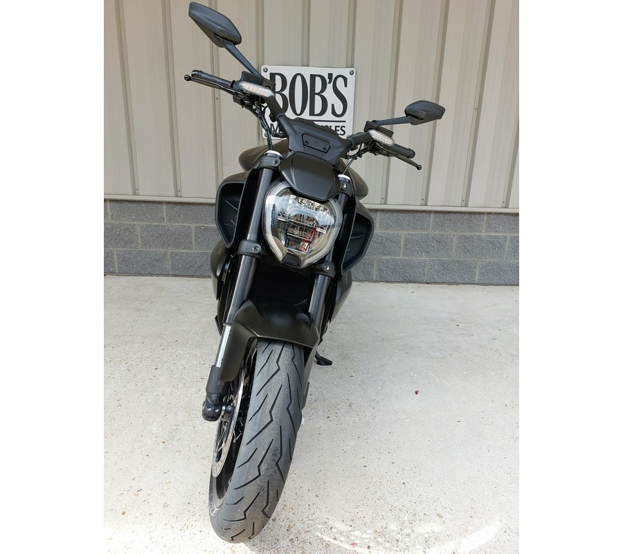 2026 DUCATI Diavel V4