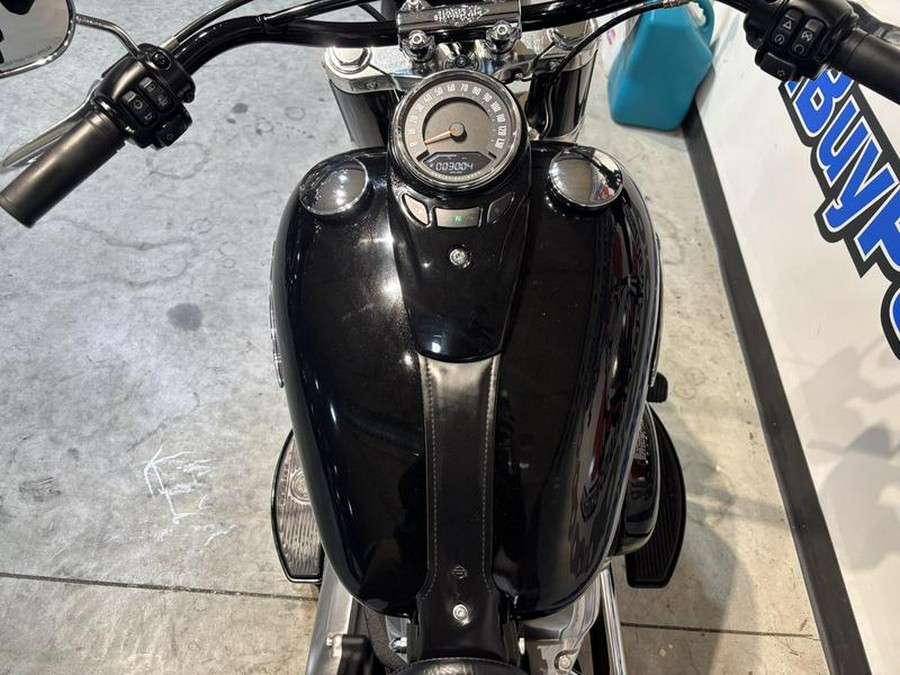 2021 Harley-Davidson® FLSL - Softail Slim®