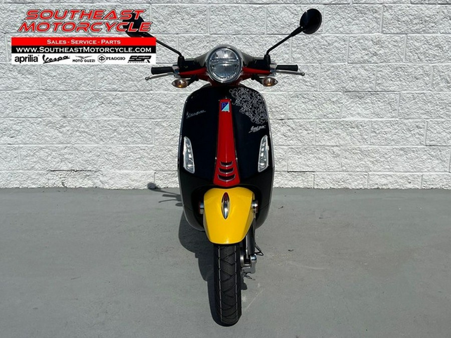 2023 Vespa Primavera 150 Disney Mickey Mouse Edition