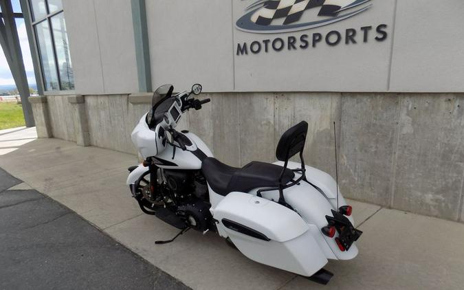 2019 Indian Motorcycle® Chieftain Dark Horse® White Smoke