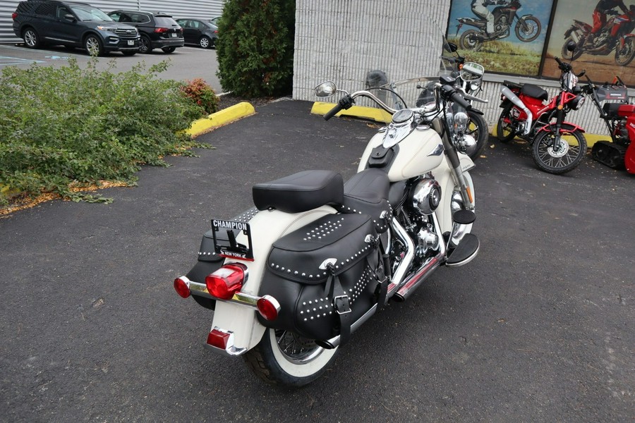 2015 Harley-Davidson® Softail® Heritage Softail® Classic