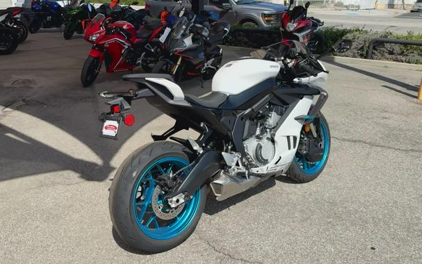 2026 CFMOTO 675SS