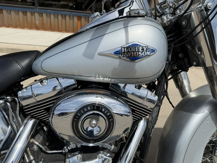 2015 Harley-Davidson® FLSTC - Heritage Softail® Classic