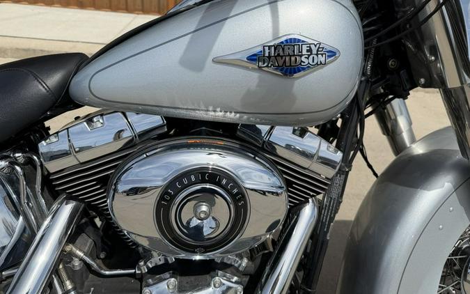 2015 Harley-Davidson® FLSTC - Heritage Softail® Classic
