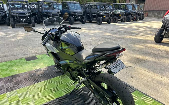 2025 Kawasaki Ninja 500 SE ABS