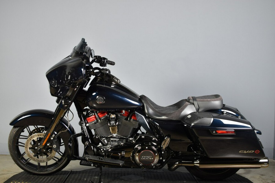 2022 Harley-Davidson CVO Street Glide