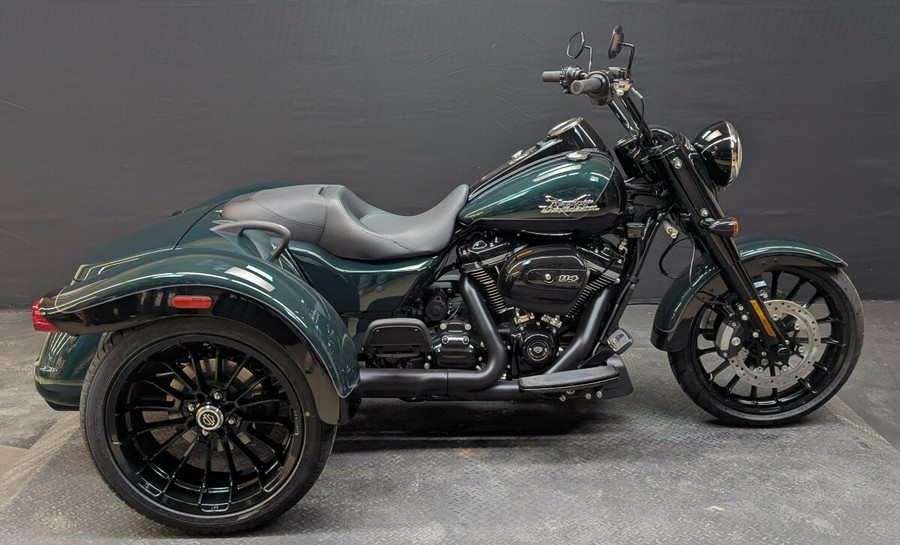 Harley-Davidson Freewheeler 2024 FLRT ALPINE GRN/ BLK