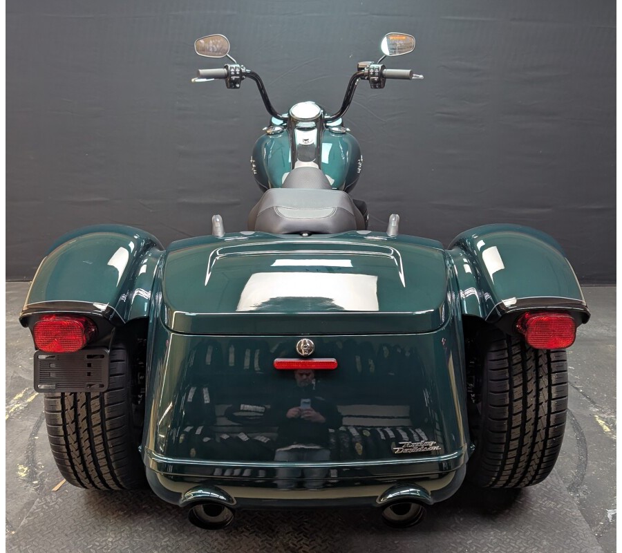 Harley-Davidson Freewheeler 2024 FLRT ALPINE GRN/ BLK