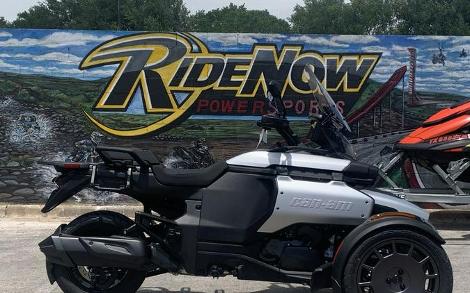 2025 Can-Am® Canyon