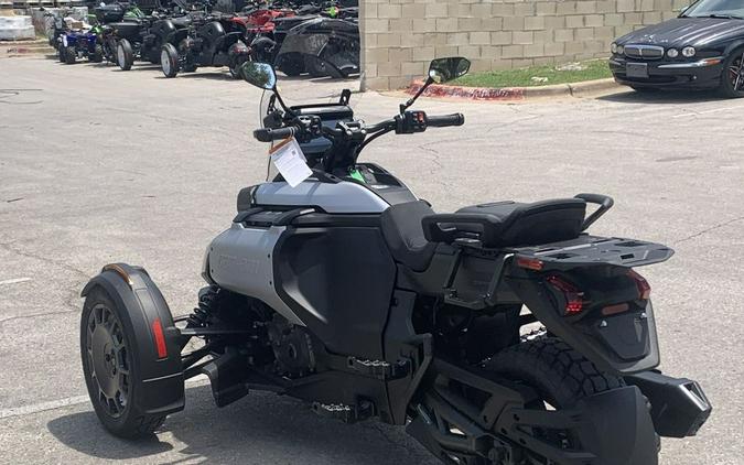 2025 Can-Am® Canyon