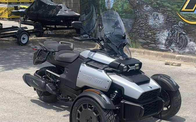 2025 Can-Am® Canyon