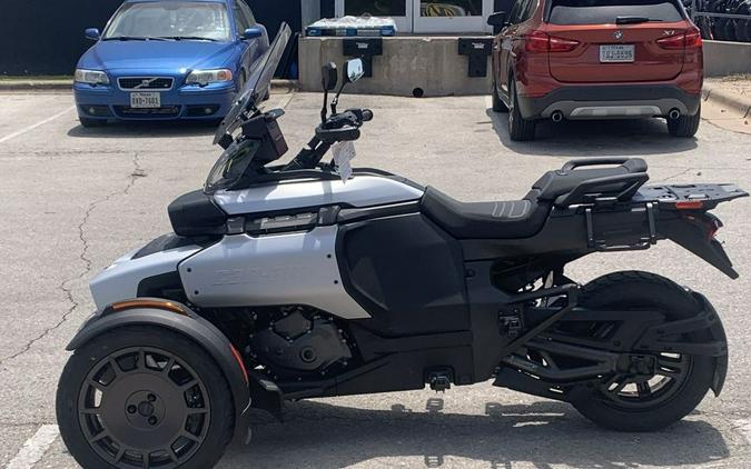 2025 Can-Am® Canyon