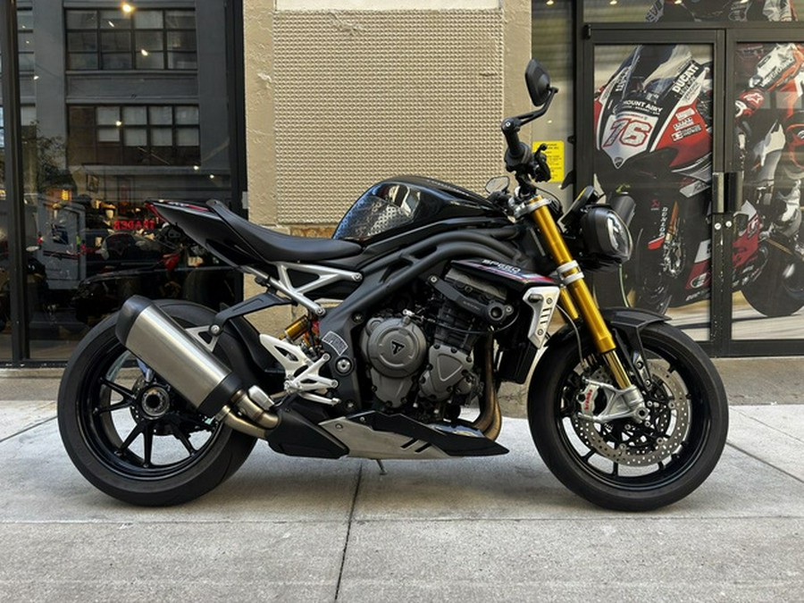 2024 Triumph Speed Triple 1200 RS Sapphire Black