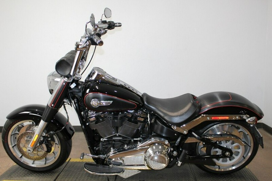 Harley-Davidson® Fat Boy® 114 2023 FLFBS 069191T BLACK W/ PINSTRIPE