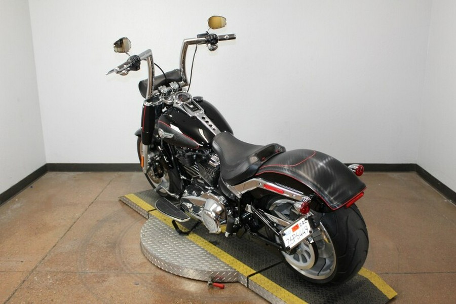 Harley-Davidson® Fat Boy® 114 2023 FLFBS 069191T BLACK W/ PINSTRIPE