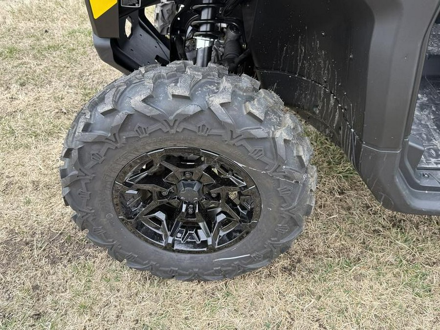 2026 Can-Am® Defender MAX DPS HD7 Compass Green