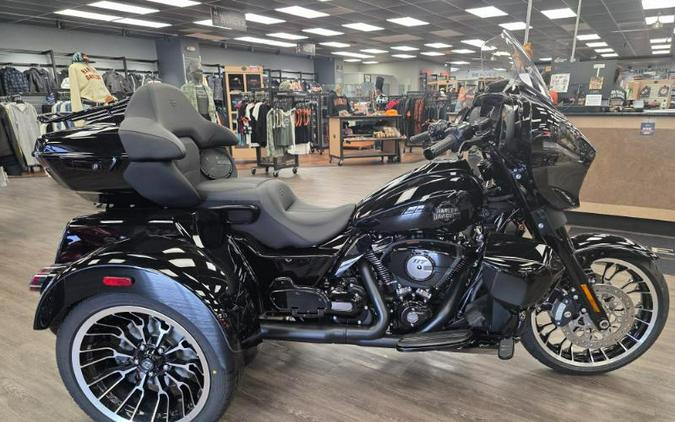 2026 Harley-Davidson FLHLT
