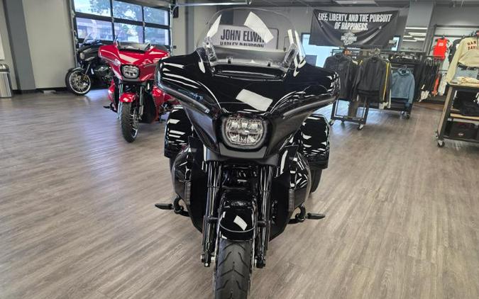 2026 Harley-Davidson FLHLT