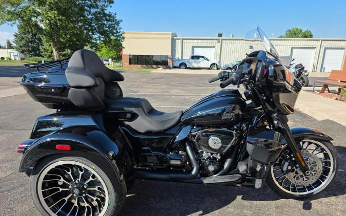 2026 Harley-Davidson FLHLT