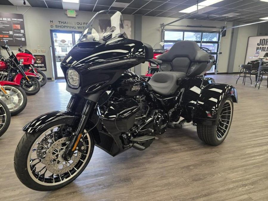 2026 Harley-Davidson FLHLT