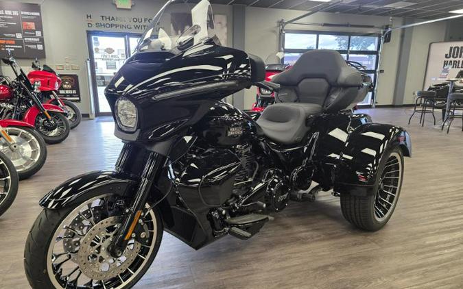 2026 Harley-Davidson FLHLT