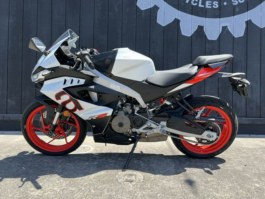 2025 Aprilia RS457