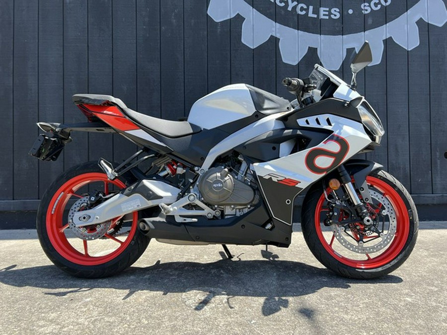 2025 Aprilia RS457